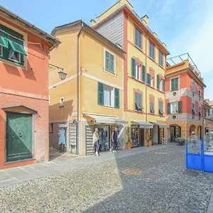 Brand New In The Heart Of , Portofino Italien