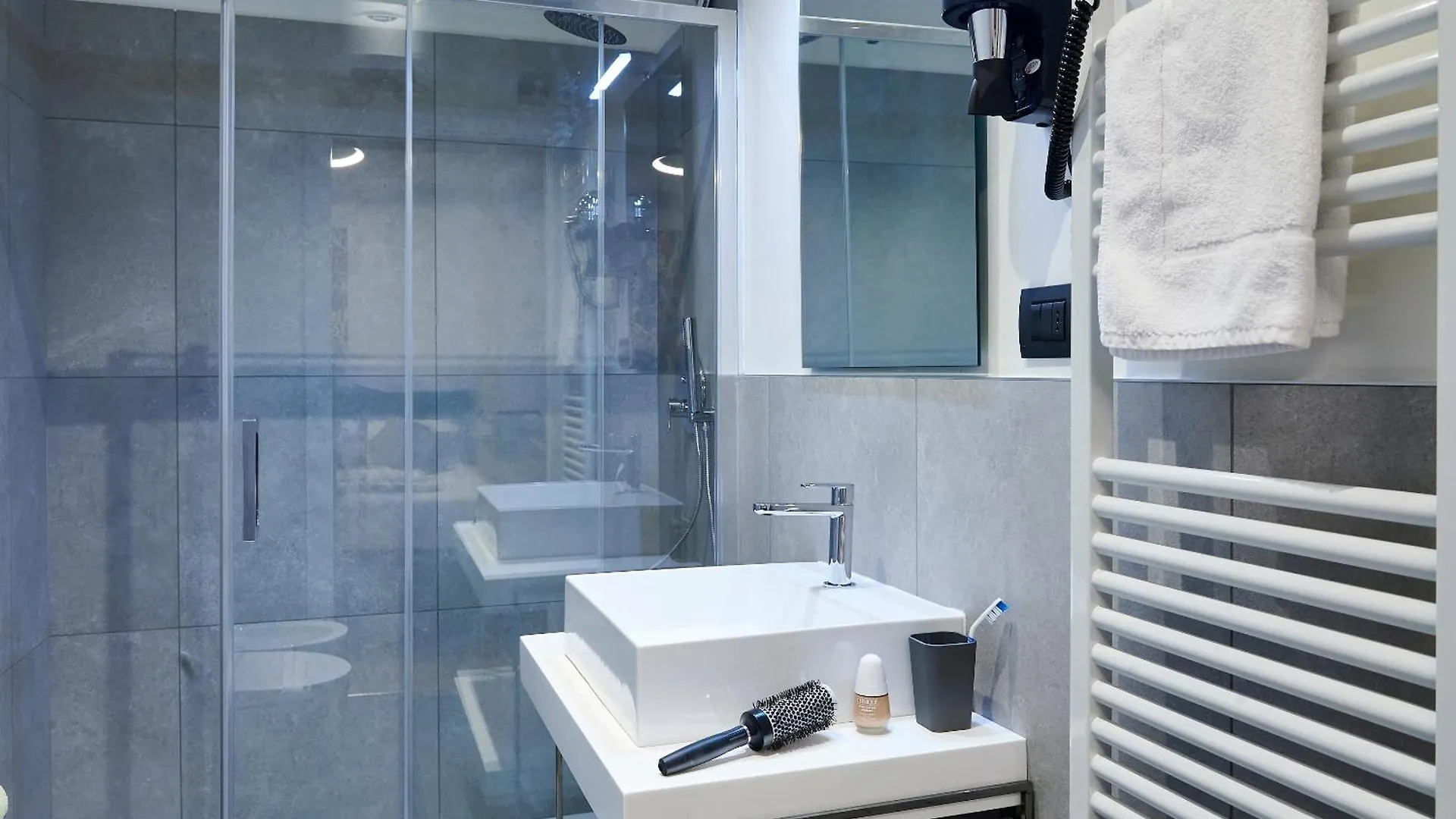 Star Ribbon Apartment Milan