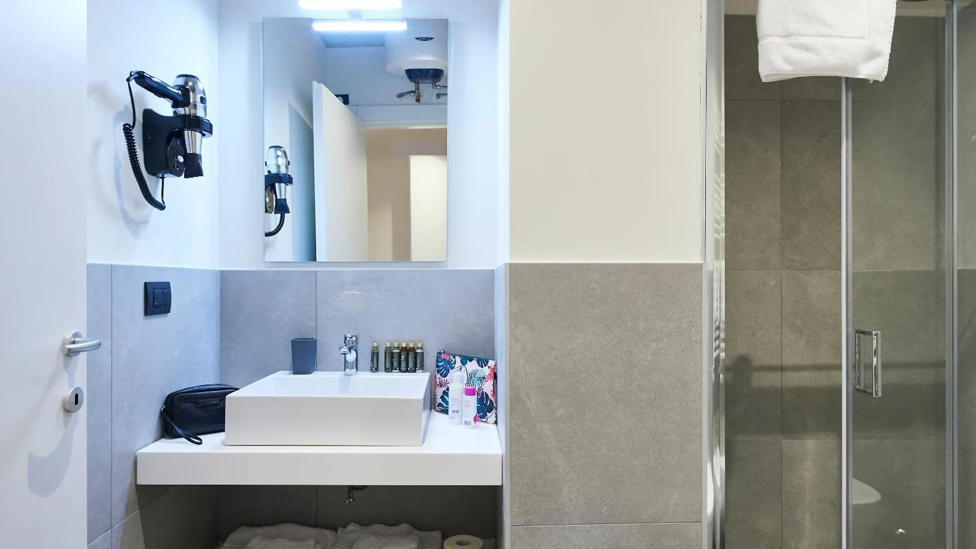 Star Ribbon Apartment Milan Italy